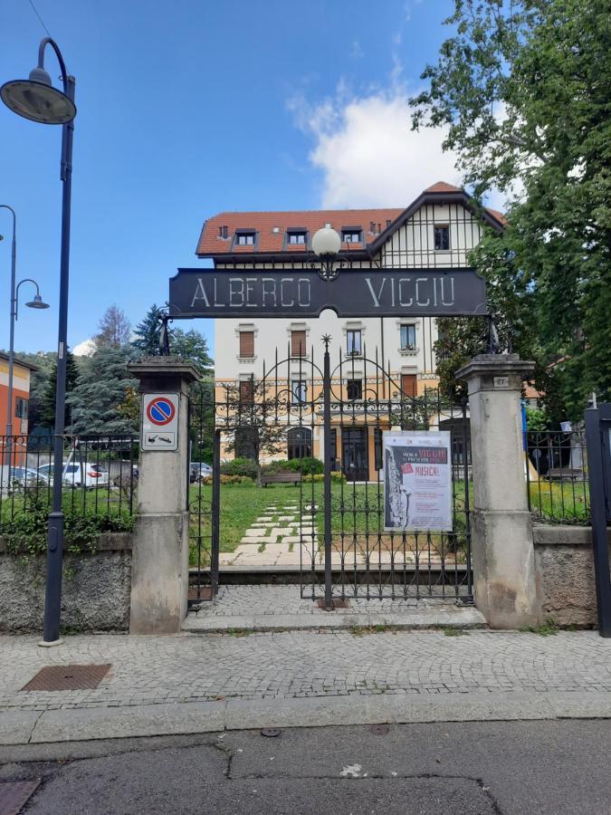 Bilocale Liberty Lägenhet Viggiù Exteriör bild